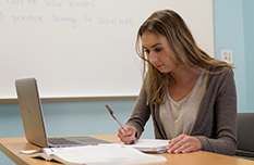 Online Learning-Icon